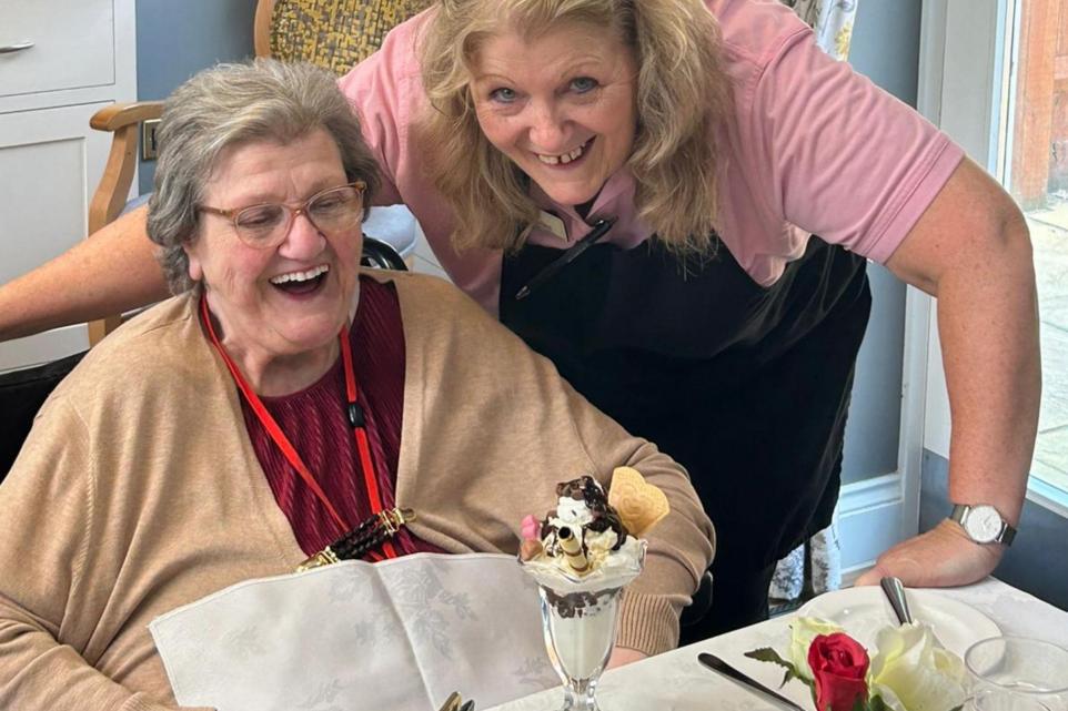 Banbury Care Home Residents Celebrate National Ice Cream Day