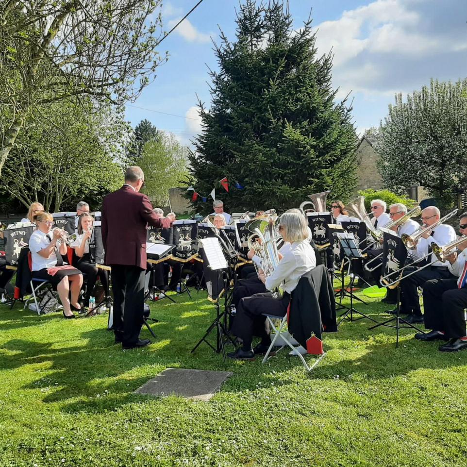 Witney Town Band To Perform Free Concert In The Park