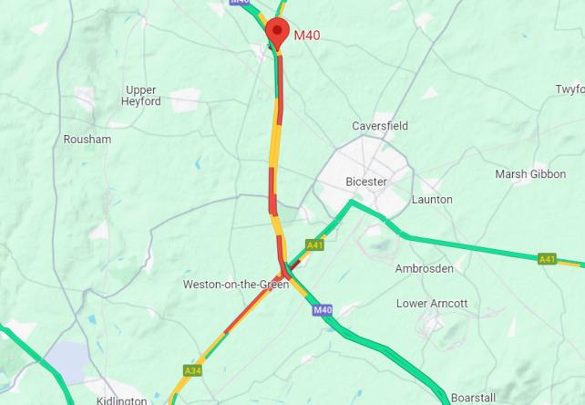 M40 Traffic Builds As Obstruction On Oxfordshire Motorway